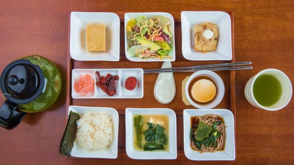 大部分日本高齡老人，日常生活當中，都堅持清淡的飲食原則。