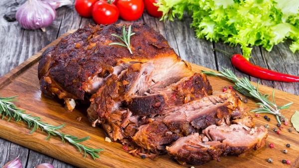 猪肉甚受大众喜爱，自古以来是逢年过节“丰衣足食”的象征。