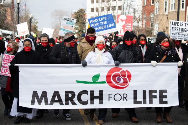 第48届“为生命游行”（March for Life）在华盛顿DC举行了保护生命、反对堕胎的游行活动。
