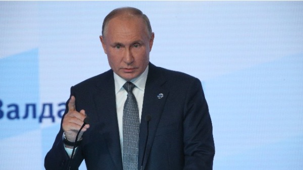  2021年10月21日，普京出席在俄罗斯索契举行的瓦尔代讨论俱乐部全体会议（图片来源：Mikhail Svetlov/Getty Images）
