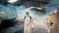 西安疫情直播罕见一幕:网友喊“安排买菜”立遭屏蔽(图)