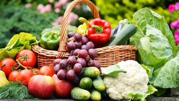 选择在地当季食材，减少农药残留，才会吃得安心。