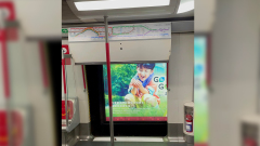 港铁行驶中车门飞脱网:似预示香港衰落(图)