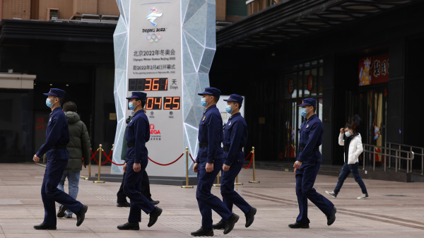 2月8日，北京一处标牌显示离2022年冬奥会还有361天。