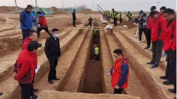 近期，西安咸陽國際機場三期擴建工程範圍內，發現古墓群（圖片來源：網路）
