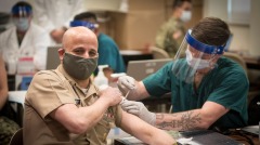 大量美國軍人拒絕接種COVID-19疫苗(圖)