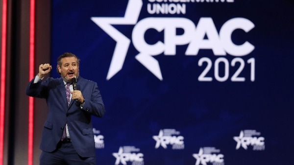 美国国会参议员泰德．克鲁兹（Ted Cruz）在保守党政治行动会议（CPAC）上演讲