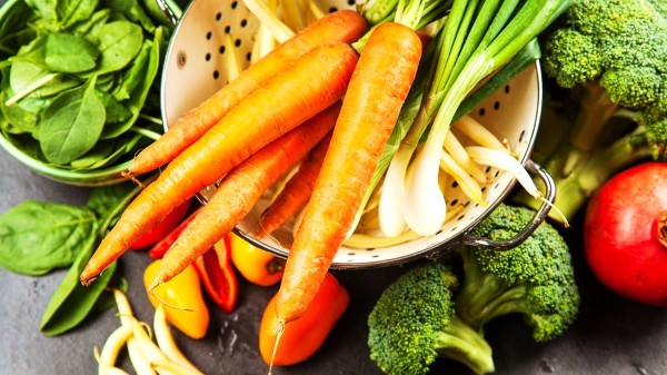 蔬果的攝取量增加會促使發炎介質減少，並且強化免疫細胞，進而增強抵抗力。