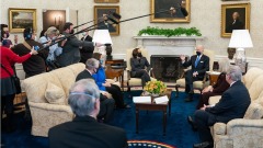 边境危机:拜登甩锅川普墨总统则指是他(图)