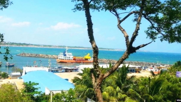 2017年12月9日，斯里兰卡政府正式将汉班托塔港租界给中国。(16:9)