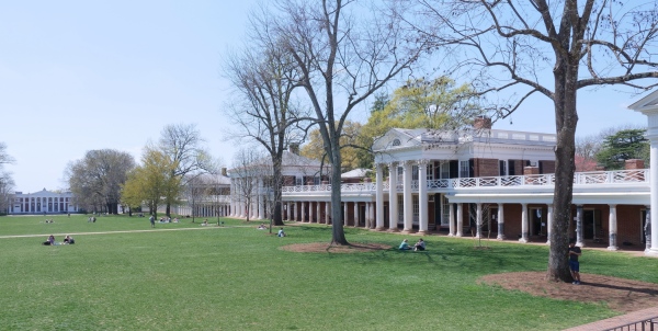 杰斐逊创建的弗吉尼亚大学建筑。