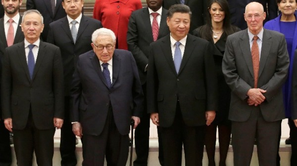 2019年11月22日，習近平在北京會見出席新經濟論壇的美國前國務卿亨利．基辛格。