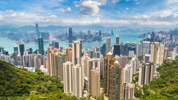 香港政府無法解決香港樓市天價，無法緩解貧富差距