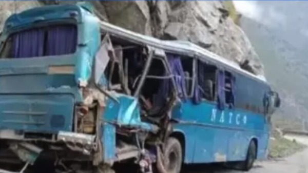 2021年7月14日，巴基斯坦北部一輛巴士發生爆炸，並墜入深谷，已經造成至少13人死亡，其中包括9位中國公民