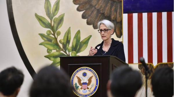 2015年1月30日，时任美国副国务卿谢尔曼（Wendy Sherman）访日。（图片来源： KAZUHIRO NOGI/AFP via Getty Images）