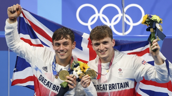 英国“跳水王子”汤姆・戴利（左）和马提李
