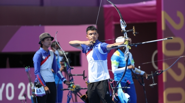 射箭混双项目首度在奥运登场台湾好手汤智钧（前右 ）、林佳恩（前左）搭档
