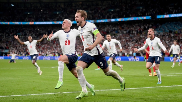 2020欧洲国家杯4强淘汰赛 英格兰把握延长赛的12码罚球良机攻进致胜球，终场2比1获胜