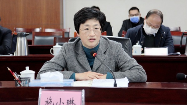 原江西省委常委、宣传部部长施小琳任中共四川省委常委、成都市委书记。