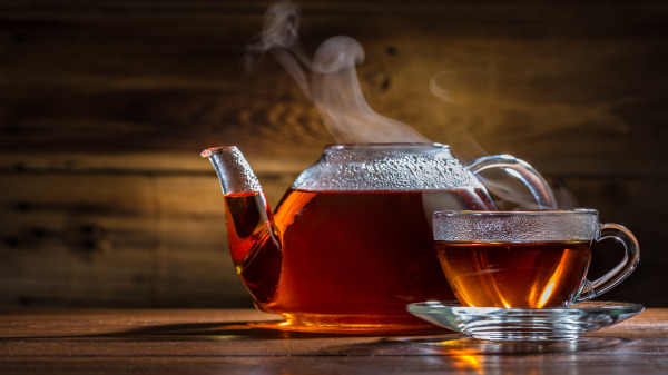 一壶和一杯红茶