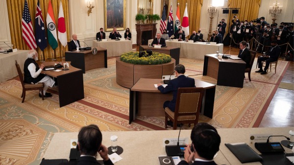 2021年9月24日，美澳印日四国领导人在白宫召开首次面对面四国峰会。（图片来源：JIM WATSON/AFP via Getty Images)