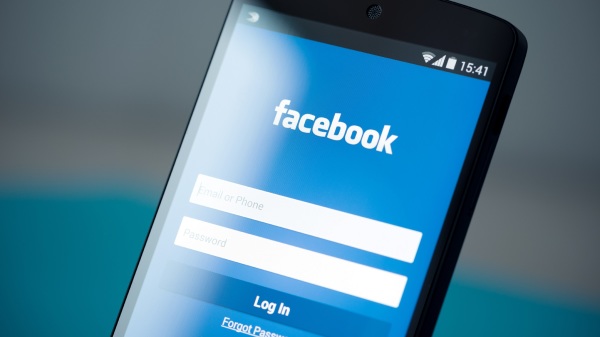 社交媒体巨头脸书的手机页面。