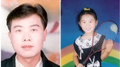 警察鋸門相逼夫妻被迫跳樓妻當場身亡(圖)
