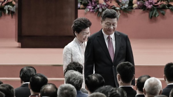 資料圖片：習近平和林鄭月娥2017年7月1日在中國香港出席就職典禮。