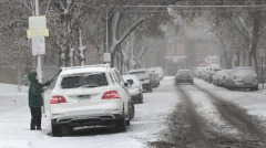 每年都有人给爱车铲雪后中毒身亡千万注意这个细节(组图)