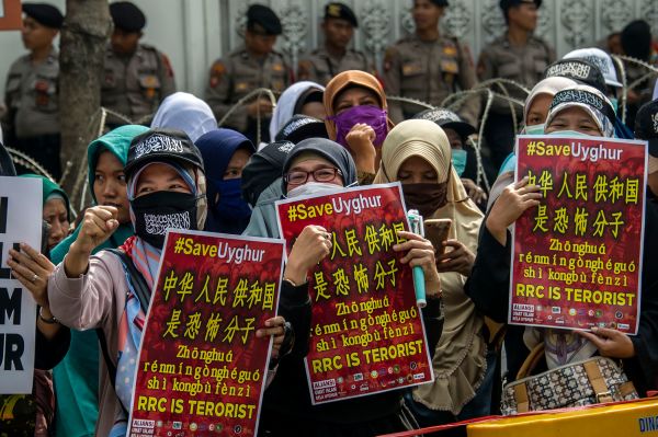 印尼穆斯林中國使館前抗議打壓維吾爾人