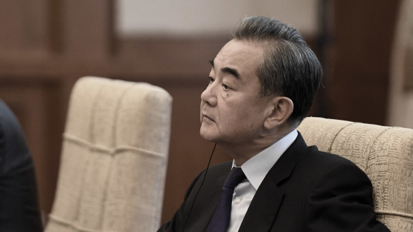 现任外交部长王毅是北二外派的帮主。