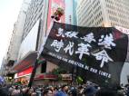 权贵比民众更怕揽炒香港必能重光(图)