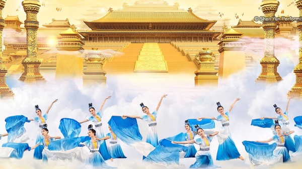 “我强烈感受到了中国传统文化的壮美，他们从天而降，源远流长。舞台上因此不断展示中国绵长的历史，悠久的文化。” 