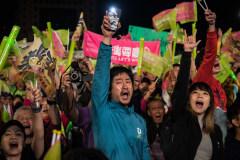 香港人讓我們再自豪一次(圖)