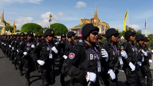 柬埔寨中国女子饱受同胞虐待毒打