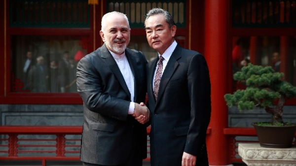 2019年2月19日，伊朗外长扎裏夫（Mohammad Javad Zarif）和中国外交部长王毅在北京钓鱼台国宾馆会面