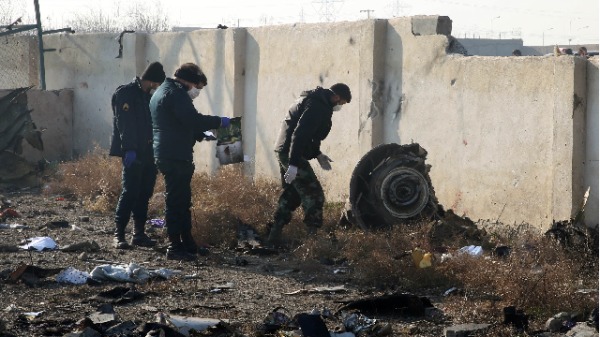 一架波音737客机1月8日在起飞后不久在伊朗坠毁，机上176人全遇难。