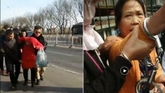 政府恐怖的维稳手段四川上访者遭公安暴力截访(组图)