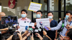 黄之锋等赴领馆声援泰国学运遇港警阻拦(组图)