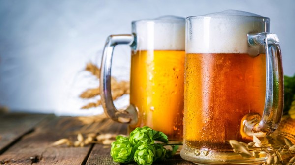 為了減少日益增多的酗酒案例，墨西哥政府決定禁止銷售一種啤酒，是哪一種？