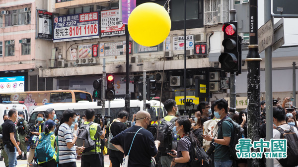 阿雄：黃氣球代表自由給港人希望