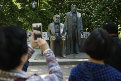 摒除马克思主义北京宣布自编经济学教材(图)