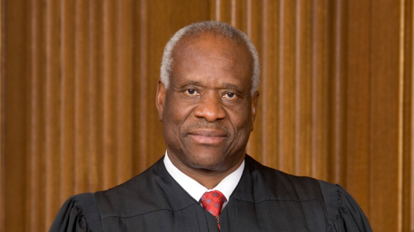 一贯按照《宪法》原意出具意见的美国最高法院保守派大法官克拉伦斯・托马斯（Clarence Thomas）。