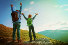 從義大利步行到英國男童為與奶奶相聚(圖)