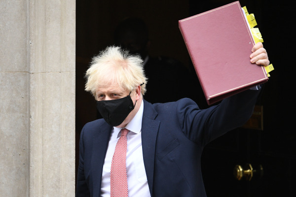 2020年10月7日，英国首相鲍里斯・约翰逊离开唐宁街首相府。