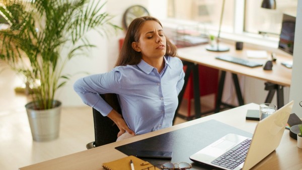 腰痛并不一定是肾病引起的，还可能有其他原因。