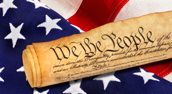 「我們人民」（We The People）是美國憲法序言的開篇詞。（圖片來源：Adobe stock图） 