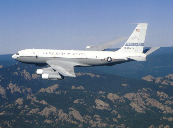美国空军OC-135B开放天空侦察机。（图片来源：公有领域，美国空军）