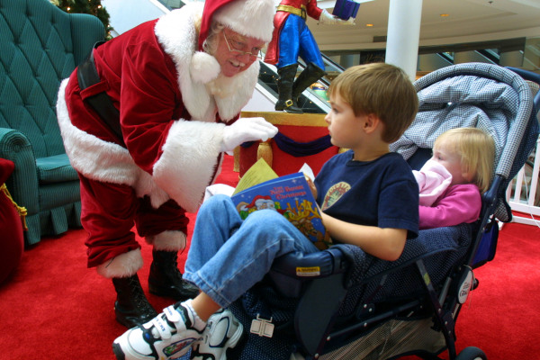 聖誕老人 購物中心 小孩 政治正確