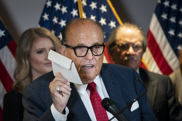 川普总统的私人大律师鲁迪・朱利安尼（Rudy Giuliani）。（图片来源：Drew Angerer/Getty Images)